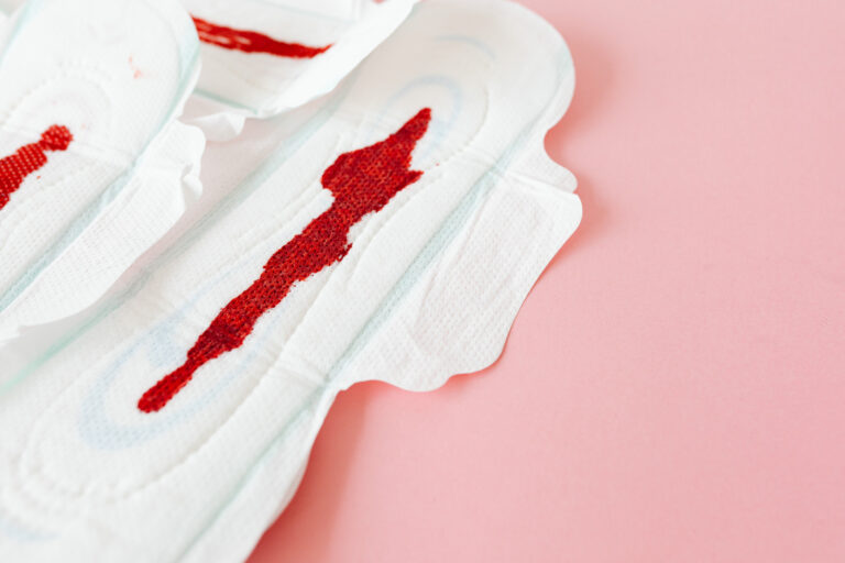 Keluar Darah Pasca 40 hari Melahirkan, Darah Nifas atau Menstruasi?